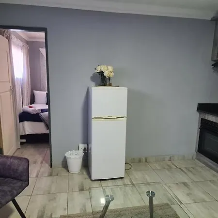 Ferienwohnung Cozy Little Nest Pretoria-Noord Exterior foto