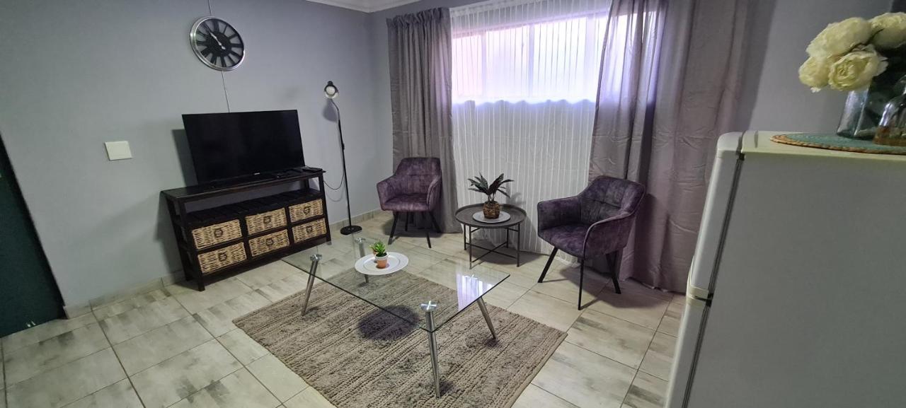 Cozy Little Nest Apartment Pretoria